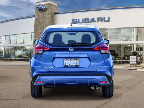 Used 2021 Nissan Kicks S image 3