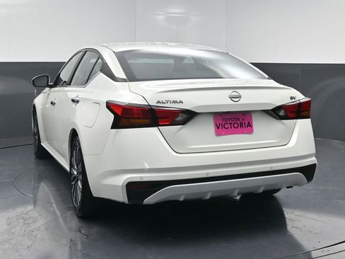 Used 2023 Nissan Altima 2.5 SV image 16