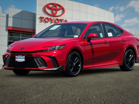 Certified 2026 Toyota Camry SE w/ Multimedia Upgrade Package FWD image 7