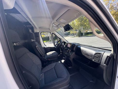 Used 2023 RAM ProMaster 2500 image 15