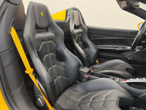 Used 2017 Ferrari 488 Spider RWD image 22