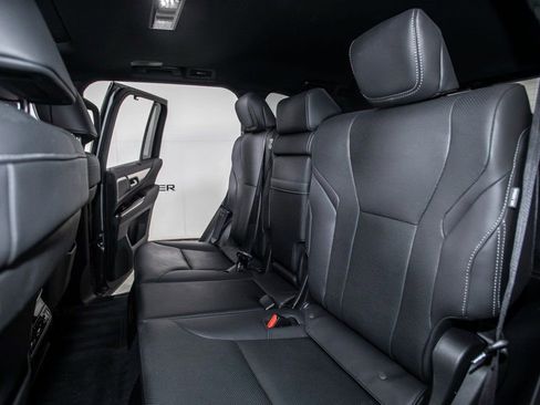 Used 2025 Lexus LX 600 F Sport image 16