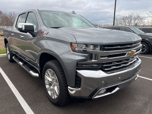 Used 2022 Chevrolet Silverado 1500 LTZ w/ LTZ Premium Package image 12
