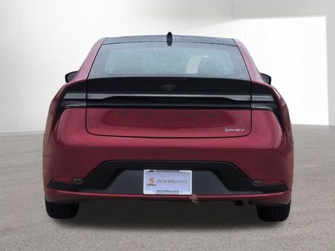 Certified 2025 Toyota Prius Plug-In Hybrid image 6