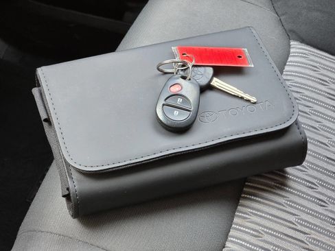 Used 2015 Toyota Tundra SR5 RWD image 29