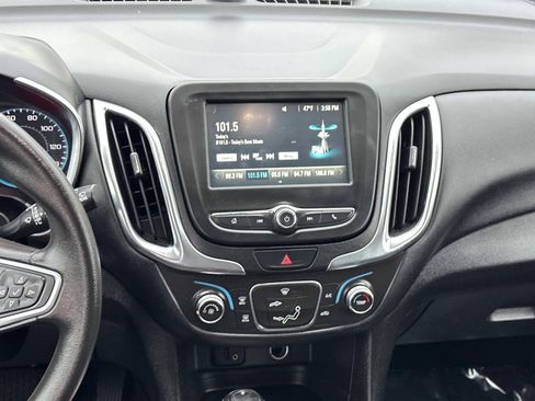 Used 2018 Chevrolet Equinox LT image 10