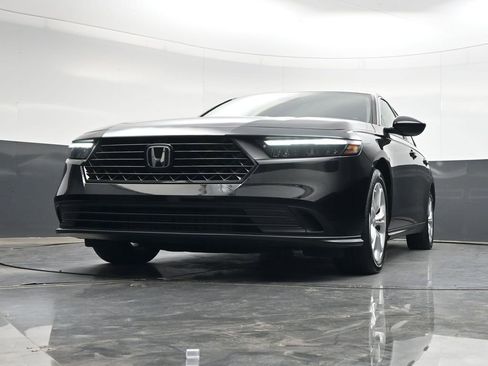 Used 2023 Honda Accord LX image 28