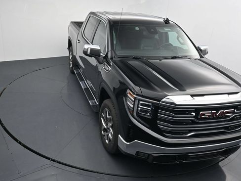 Used 2023 GMC Sierra 1500 SLT w/ SLT Premium Package AWD/4WD image 24