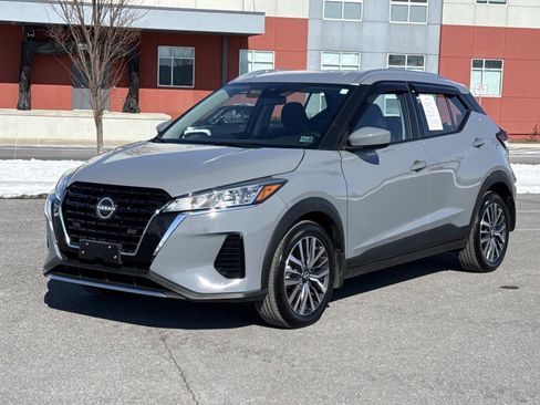 Used 2024 Nissan Kicks SV image 27