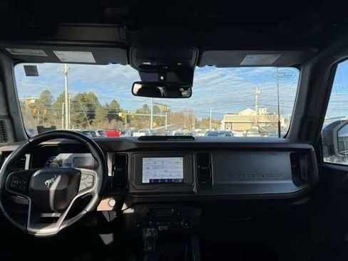 Used 2023 Ford Bronco Outer Banks image 17