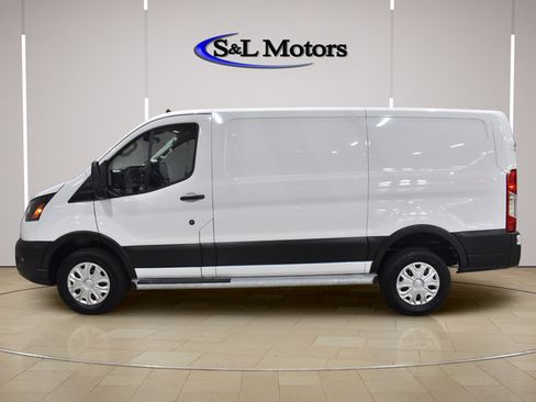 Used 2025 Ford Transit 250 Low Roof w/ Exterior Upgrade Package RWD image 4