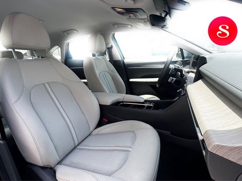 Used 2025 Hyundai Sonata SEL FWD image 21