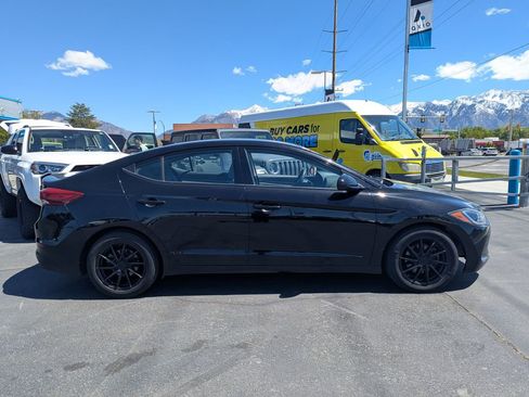 Used 2018 Hyundai Elantra SEL FWD image 2
