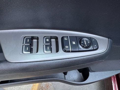 Used 2019 Kia Optima LX FWD image 13