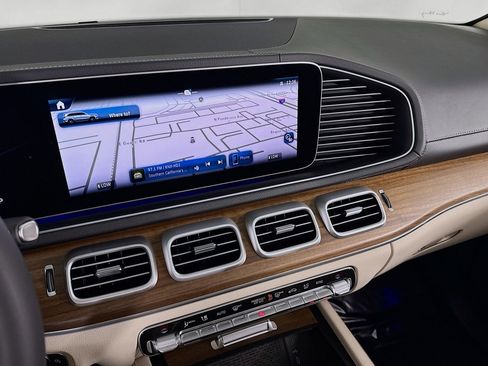 New 2026 Mercedes-Benz GLS 450 4MATIC image 20