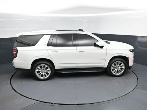 Used 2022 Chevrolet Tahoe LT w/ LT Signature Package AWD/4WD image 37
