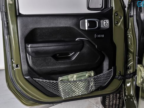 Used 2023 Jeep Wrangler Unlimited w/ 8.4" Radio Group AWD/4WD image 17