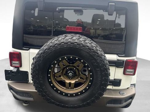 Used 2016 Jeep Wrangler Sahara AWD/4WD image 4