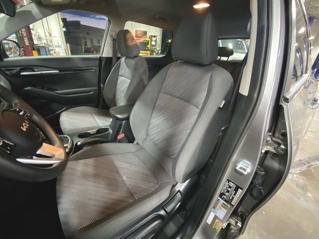 Used 2024 Kia Seltos LX AWD/4WD image 17
