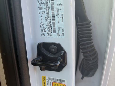 Used 2020 Ford F150 Lariat w/ Equipment Group 501A Mid image 24