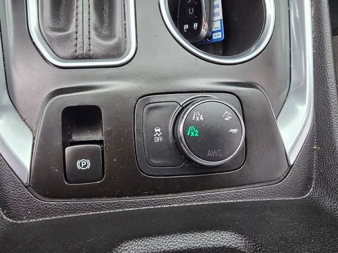 Used 2019 Chevrolet Traverse LT w/ LPO, Floor Liner Package AWD/4WD image 28
