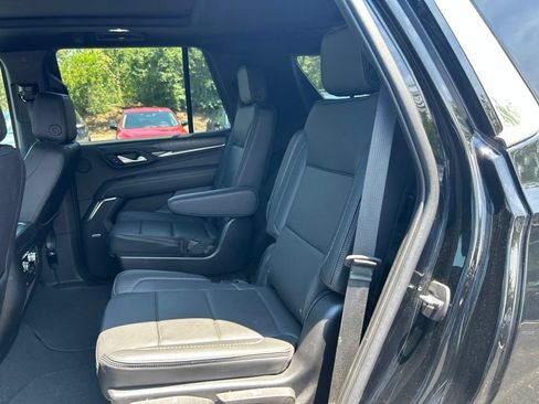 Used 2022 GMC Yukon Denali AWD/4WD image 16