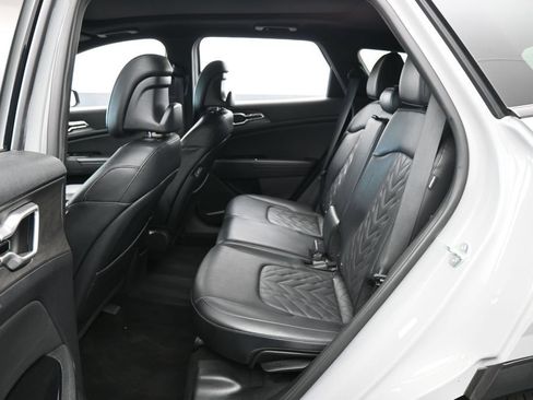 Used 2024 Kia Sportage X-Line w/ X-Line Premium Package AWD/4WD image 33