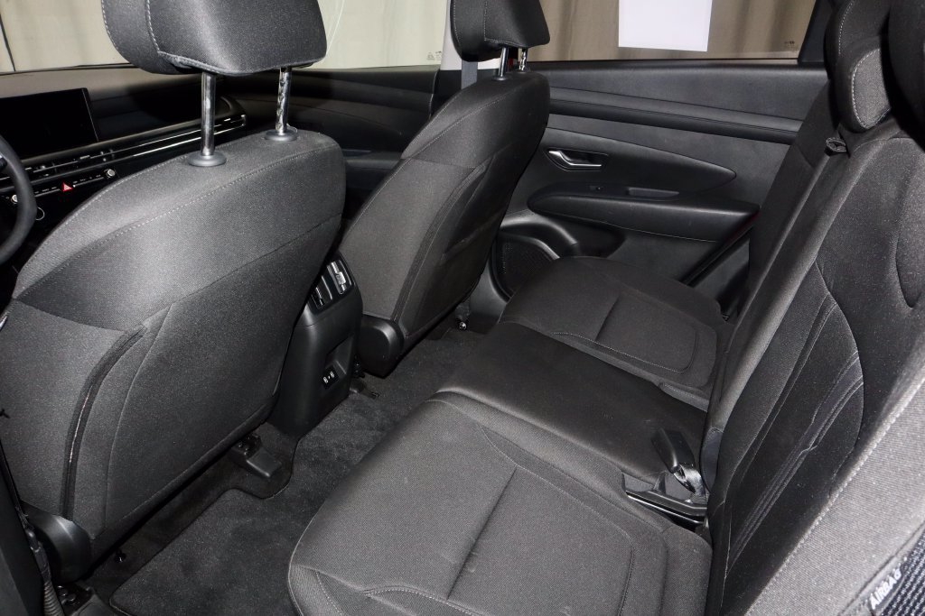 Used 2025 Hyundai Tucson SEL AWD/4WD image 19