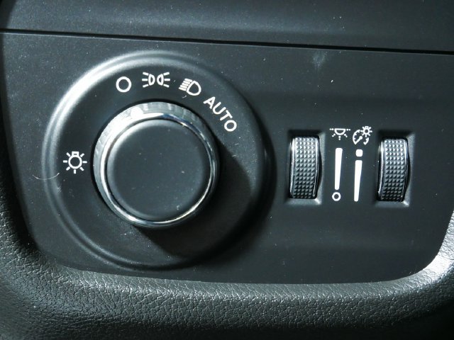 Used 2023 Jeep Grand Cherokee L Laredo AWD/4WD image 24