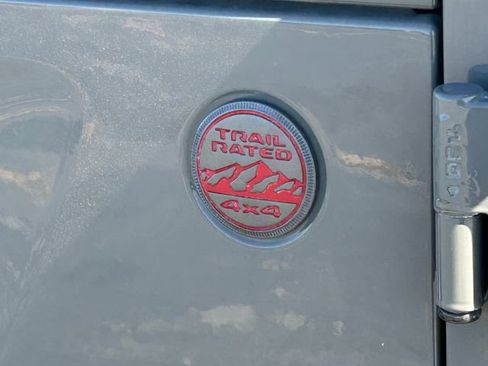 Used 2018 Jeep Wrangler Unlimited Rubicon image 12