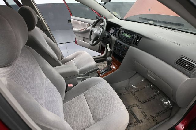 Used 2005 Toyota Corolla LE w/ Audio Value Pkg FWD image 36