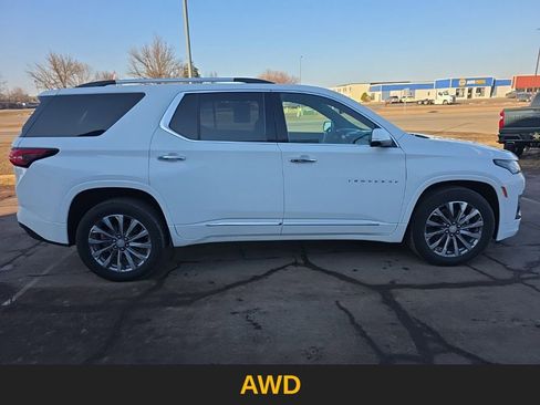 Used 2022 Chevrolet Traverse Premier image 6