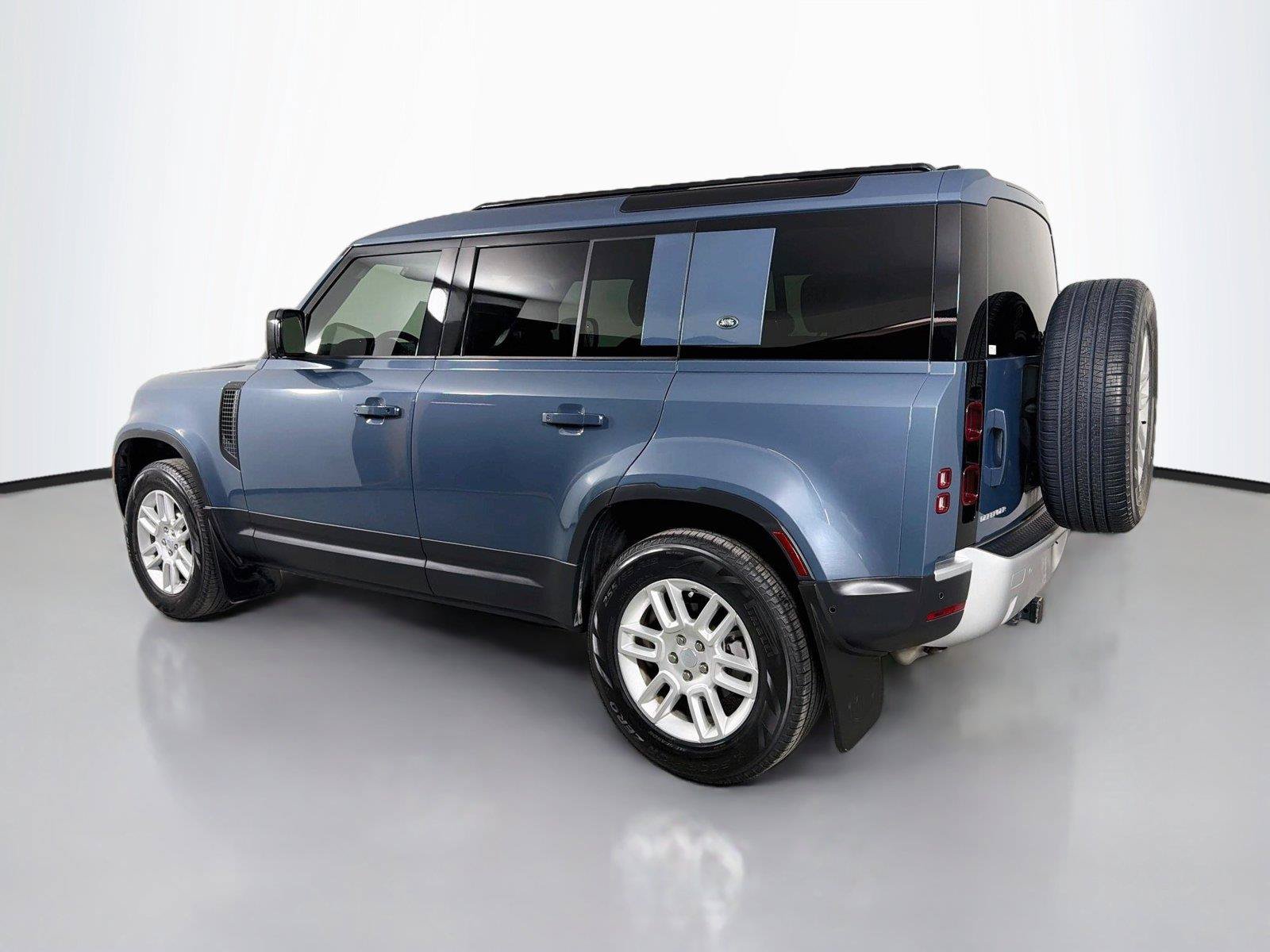 Certified 2024 Land Rover Defender 110 S AWD/4WD image 7