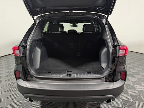 Certified 2025 Ford Escape ST-Line FWD image 6