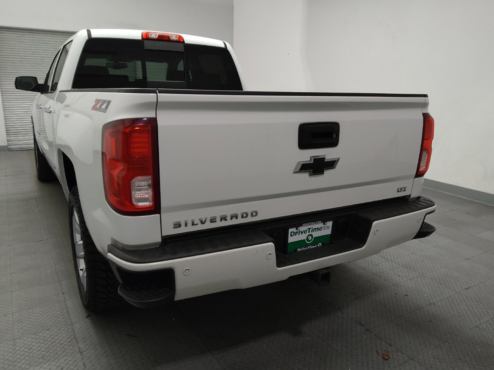 Used 2017 Chevrolet Silverado 1500 LTZ Z71 w/ LTZ Plus Package AWD/4WD image 6
