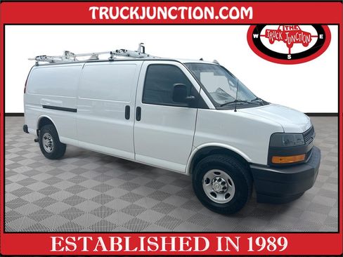 Used 2023 Chevrolet Express 3500 Extended w/ Driver Convenience Package RWD image 1