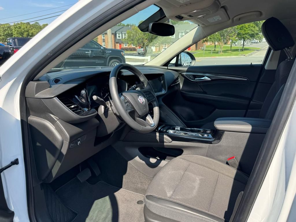 Used 2023 Buick Envision Preferred FWD image 15