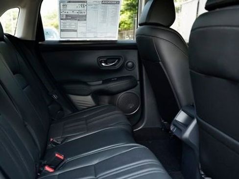 New 2026 Honda HR-V EX-L image 32