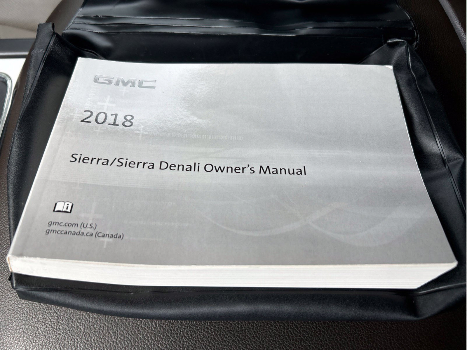 Used 2018 GMC Sierra 1500 SLT AWD/4WD image 19