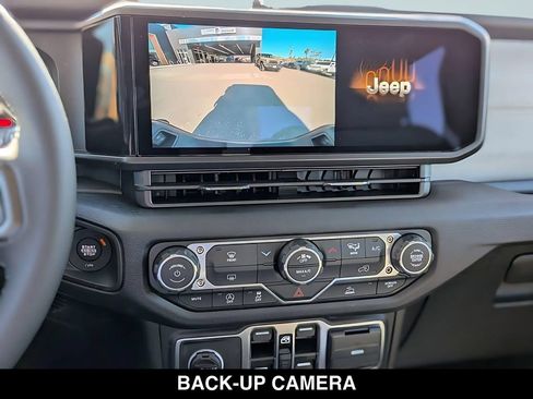 New 2026 Jeep Gladiator Sport AWD/4WD image 16