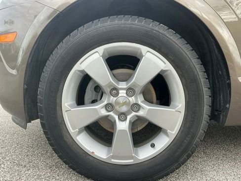 Used 2015 Chevrolet Captiva Sport LTZ FWD image 14