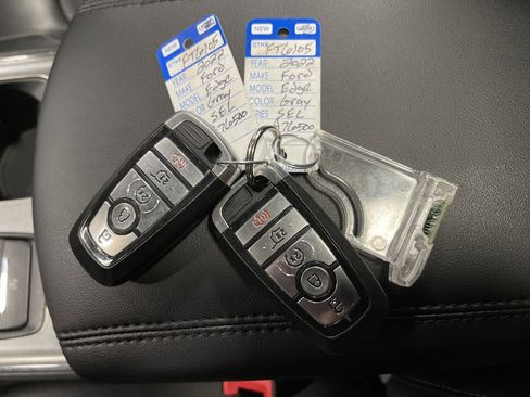 Used 2022 Ford Edge SEL w/ Convenience Package image 27