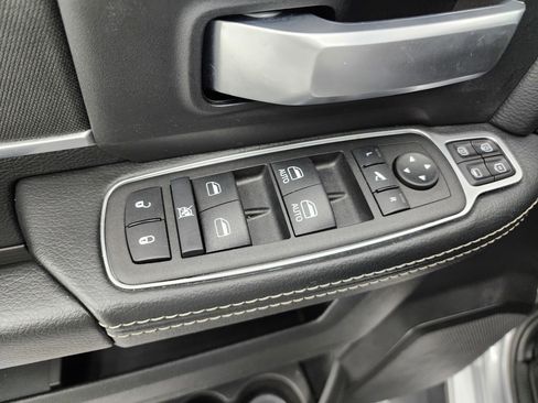 Used 2024 RAM 2500 Big Horn w/ Night Edition image 39