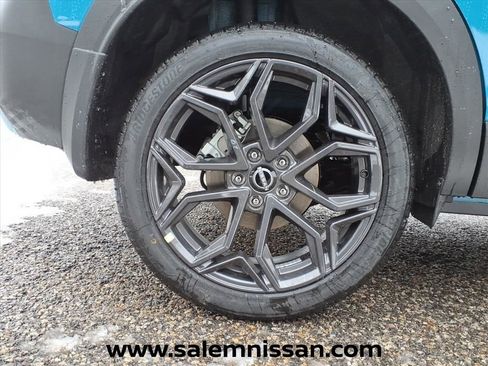 New 2026 Nissan Kicks SR w/ SR Premium Package FWD image 8