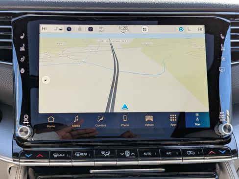 New 2026 Jeep Grand Wagoneer L 4WD image 14