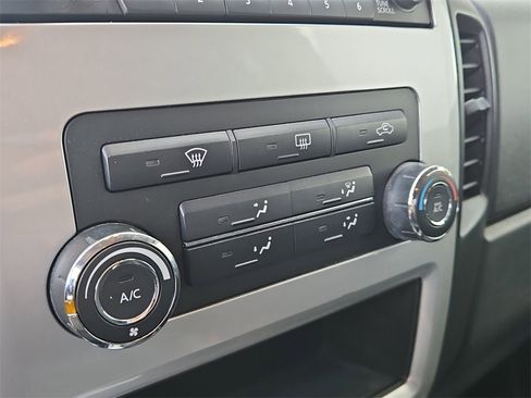 Used 2015 Nissan Titan PRO-4X image 24