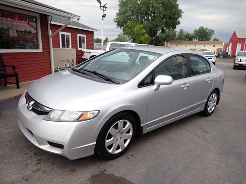 Used 2010 Honda Civic LX image 3
