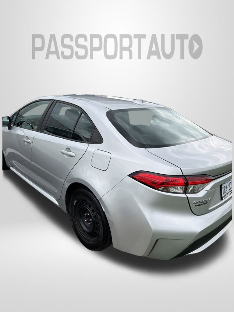 Used 2022 Toyota Corolla LE FWD image 7
