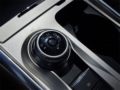 Used 2022 Ford Explorer King Ranch w/ Technology Package image 37