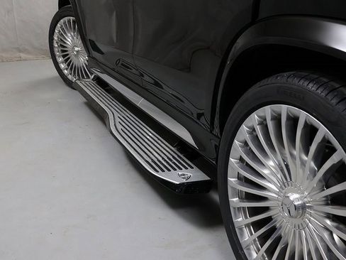 Certified 2024 Mercedes-Benz Maybach GLS 600 Maybach GLS 600 image 12